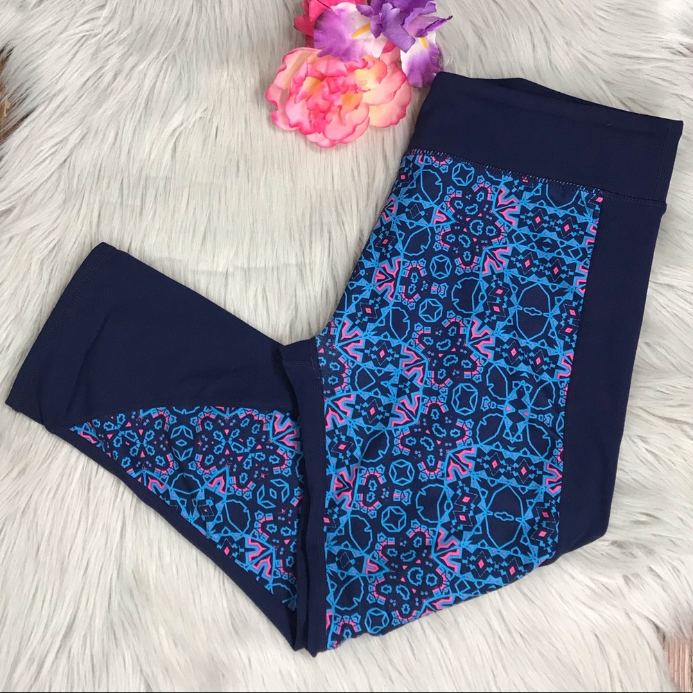 Fabletics Patterned Crop Leggings